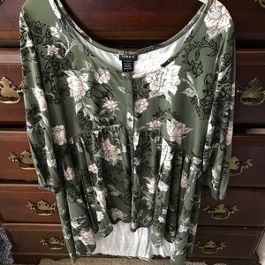 Torrid high low empire top, Olive Green Base
